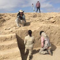 Tournage du documentaire « Nazca, les lignes qui parlaient au ciel » sur le complexe archéologique Animas Altas, Ica, Pérou.